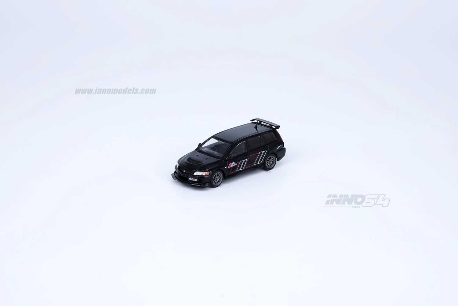 INNO Models 1:64 Mitsubishi Lancer EVO IX Wagon Ralliart Black 3 INNO Models 1:64 Mitsubishi Lancer EVO IX Wagon Ralliart Black